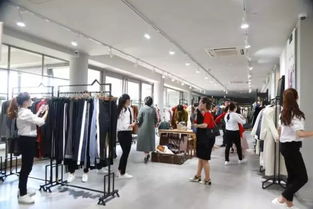 一線(xiàn)廠(chǎng)庫(kù) 重裝來(lái)襲,開(kāi)啟服飾零售新篇章