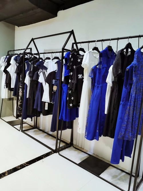 【品牌折扣女裝新品子鷺深藍連衣裙真絲女裝貨源】-