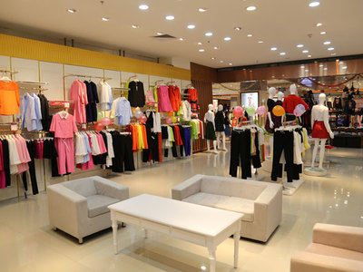 服裝輔料銷(xiāo)售的庫(kù)存管理策略 如何應(yīng)對(duì)堆積困境