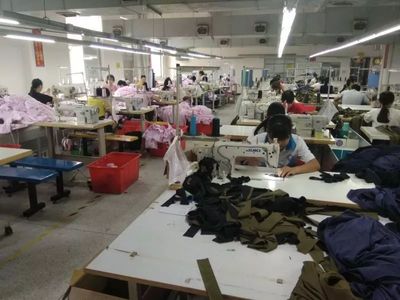 走進(jìn)企業(yè)，暖心回訪——記我校就業(yè)學(xué)生回訪紀(jì)實(shí)之服裝輔料銷售篇